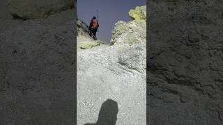 The rocky Sulphur-coloured summit of Mount Damavand Iran, the highest volcano in Asia at 5610m