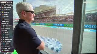 F1 USA GP 2022 | Tim Cook waving chequered flag like a dead fish