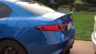 Alfa Romeo Giulia QV & 8C Competizione sound exhaust battle