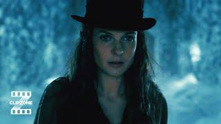 Doctor Sleep | The Battle in the Hedge Maze | ClipZone: Horrorscapes