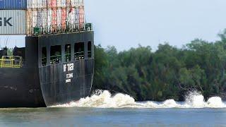 Turbulent Waters - Powerful Propellers of Giant Container Ships#Shipspotting