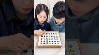 쿡쿡 도장처럼 누르는 손맛 좋은 보드게임ㅋㅋ