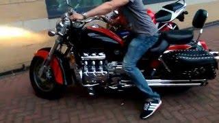 Honda Valkyrie - Cobra exhaust sound without bafflers