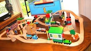 Thomas And Friends LIFT AND LOAD SET Rare Wooden Railway Toy Train Review By Learning Curve