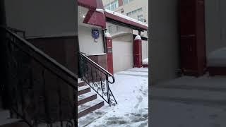 Фирменный магазин при фабрике Рассвет, внешний осмотр