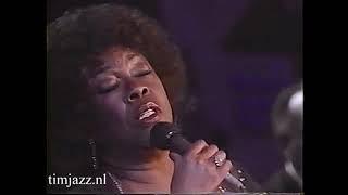 Sarah Vaughan - Send In The Clowns