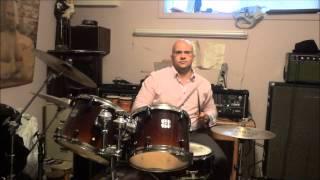 How To Play An Easy Drum Fill (For Beginner Drummers)