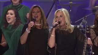 The Nelons and Karen Peck & New River: "We Shall Wear a Robe & Crown" (46th Dove Awards)