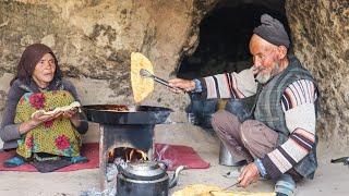 LOVE STORY IN A CAVE | Old Lovers Cooking Traditional Food in the Cave | Village Life in Afghanistan