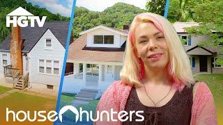 Super Cute, Quirky Home for Single Mom - Full Episode Recap | House Hunters | HGTV