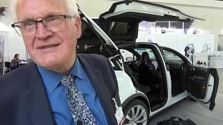 IDTechEx reviews The Tesla Model X at the IDTechEx Show! Berlin