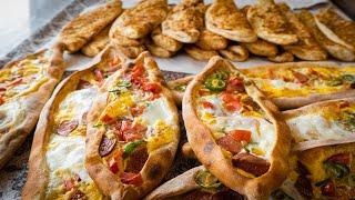 Flat Bread Pizza / Eggy, Sausage and Vegetables