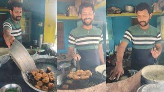 Street Style Medu Vada Preparation in Odisha  || Popular Street Food of India || Kendrapada Food