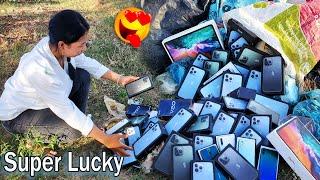 [Great Lucky] I Found a lot of New Boxes iPhone 13 Pro Max & More Good Phone in Trash Near The City