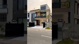 10 Marla House For sale in Bahria Town Lahore..For visit plz call  03004353456