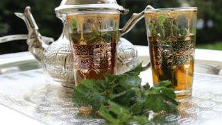 Marokkanischer Minztee traditionelle Zubereitung - Traditional Moroccan Mint tea