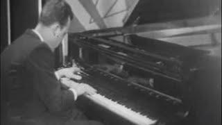 Rodion Shchedrin plays Shchedrin Basso Ostinato - video 1964