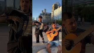 Uxia y Joaquín en puerto madero buenos aires 🪗