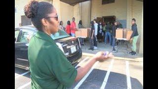 Provine Scholars Participate in Food Distribution Drive