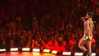 Rihanna - "Birthday Cake" Live in Las Vegas HD