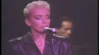 EURYTHMICS - The Miracle of Love (live 1987)