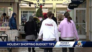 Money Monday: How to stay on budget while holiday shopping this season