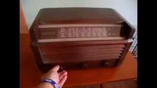 Vintage RCA Victor Tube Radio Model 56X5