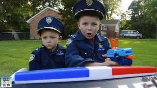 Little Heroes teach Sketchy Mechanic How to Drive the Speed Limit