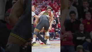 Gabe Arnold does it again! #iowa #iowastate #wrestling #d1wrestle #iawrestle #cyhawk #hawkeyes