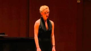 Julia Dawson, mezzo-soprano