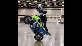 Awesome bike stunt #shorts #bikestunts #trendingworldwide