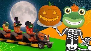 Gecko's Halloween Stretching Trucks Bake A Pumpkin Cake | Educational Videos For Toddlers