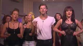 BBAU 2012  l Big Brother's front row performance