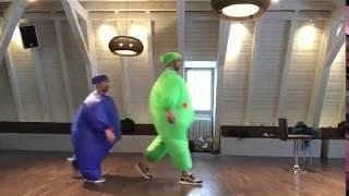 Starbugs Comedy - JUMP! (I'm walking....)