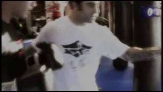 Low Kick Drills on Heavy Bag Subfighter 2007