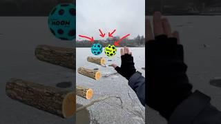 Закинули ДВА Moon Ball на ЛІД та питаємось їх дістати #gravityball #moonball #дюха #funny #ball