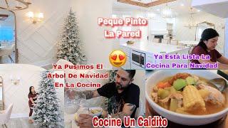 Ya Pusimos El Árbol En La CocinaVen Como Si Les Hacemos Caso -Peque La Pinto La Pared