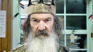 Phil Robertson Eats Dinner with the King, and He LOVES It