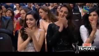 KAPIL SHARMA AND KARAN JOHAR HOSTING AWARD SHOW! FUNNY MOMENTS