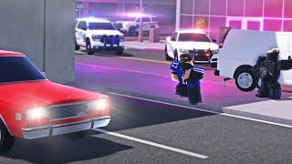 Fleeing Criminals SWAP car mid-pursuit!