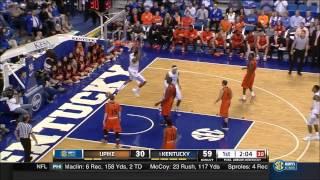 Karl-Anthony Towns with a Wildcat Dunk