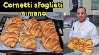 cornetti sfogliati fatti a mano.Nuovo video spettacolare Ricetta facile per tutti.