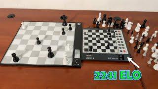 Novag Zircon II vs. DGT Centaur Chess Computer 🟡 Gadgetify