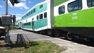 VERY LOUD HORN!!! GO Transit 614 at Centennial 6/3/2019