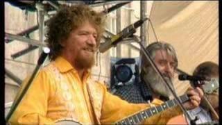 Luke Kelly Come To The Bower