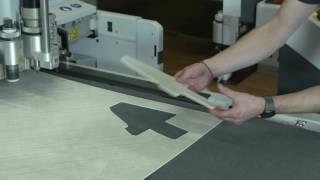 Cutting thermoplastic sheet material with Zünd