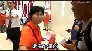 香港反佔中遊行 爆走路工--蘋果日報 20140818