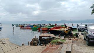 This is Indonesia's Most Picturesque Traffic Jam! (Lake Matano Mudik Route)