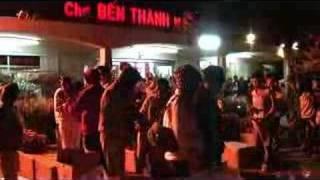 Cho Hoa TET by night