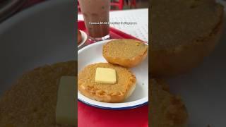FAMOUS breakfast in SINGAPORE!!!